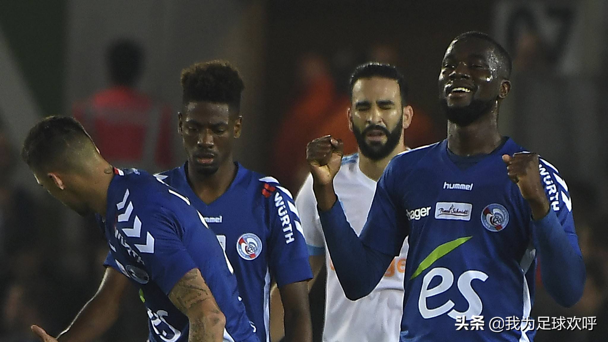 开云体育app-包含纽卡斯尔训练开放日，赛前内部沟通引欢呼，法国杯在即，资深球员宣示担当的词条