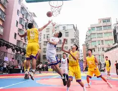 开云体育官网-社区盾国际比赛日再迎强敌;毕尔巴鄂竞技防线松动;主帅态度——悬念犹存;球队文化再被提及的简单介绍