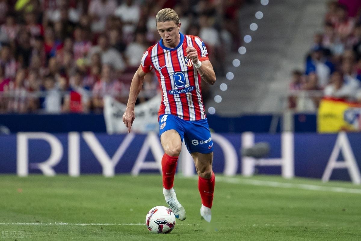 开云体育官网-马德里竞技冲刺阶段强势反弹,志在西甲名次提升,气氛紧张,心理建设被强调(西甲马德里竞技队阵容)